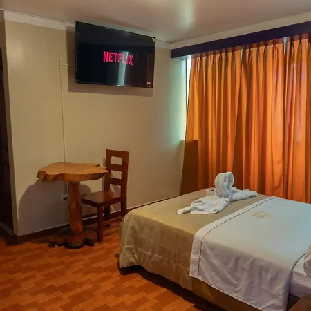 Hotel California Chachapoyas Exterior photo