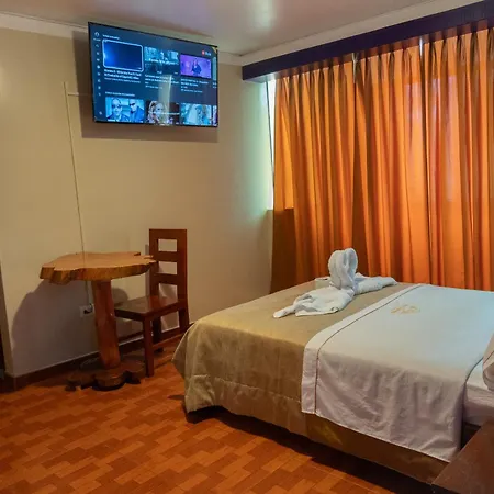 Hotel California Chachapoyas Exterior photo